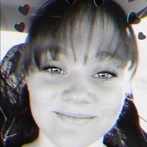 Meet your Posher, Rebekah